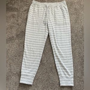 Gray Medium Vineyard Vine Joggers